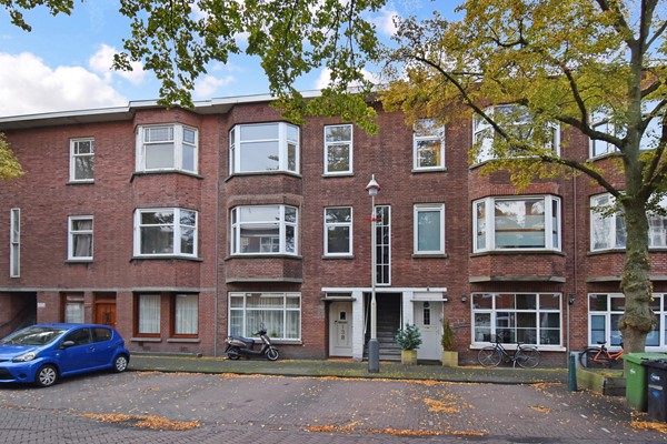 Medium property photo - Linnaeusstraat 142, 2522 GW Den Haag